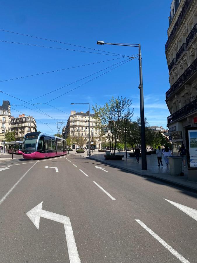 Appartement Magnifique Au Centre Avec Parking Prive Et Gratuit Le Jardin Des Plantes